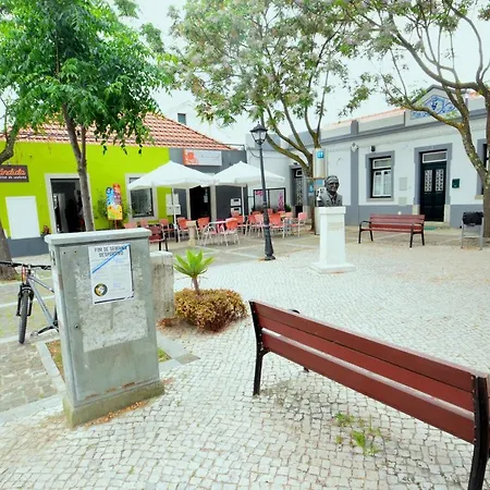 O Cantinho Com Terraco E Vistas Em Quinta do Anjo